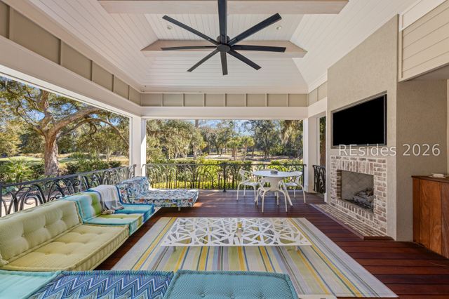 12 Jessamine Pl, Hilton Head Island, SC 29928