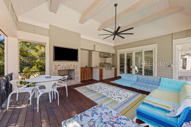 12 Jessamine Pl, Hilton Head Island, SC 29928