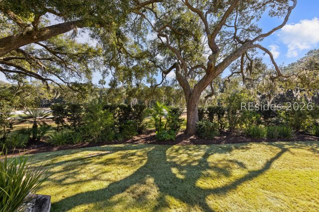12 Jessamine Pl, Hilton Head Island, SC 29928