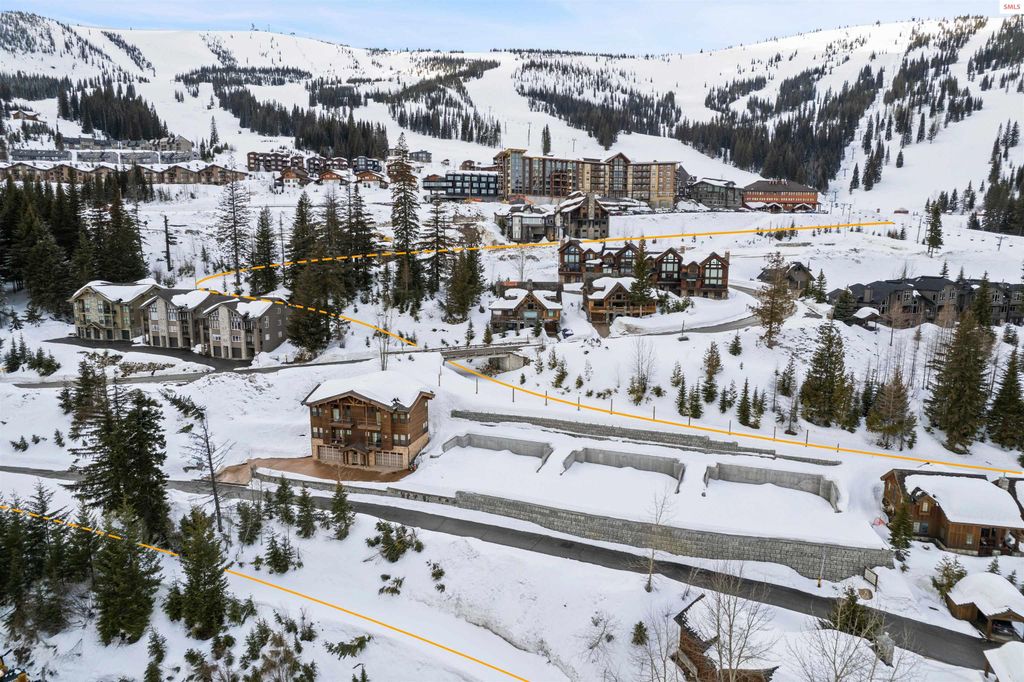 84 Hemlock Lane Unit 401, Sandpoint, ID 83864 photo 2