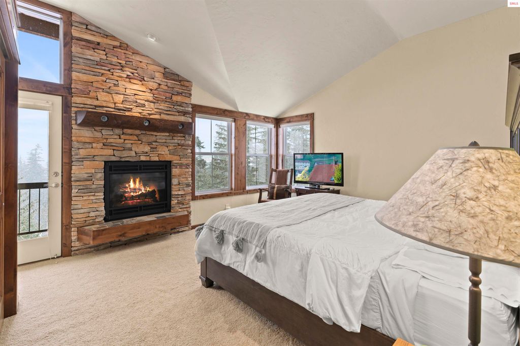 84 Hemlock Lane Unit 401, Sandpoint, ID 83864 photo 24