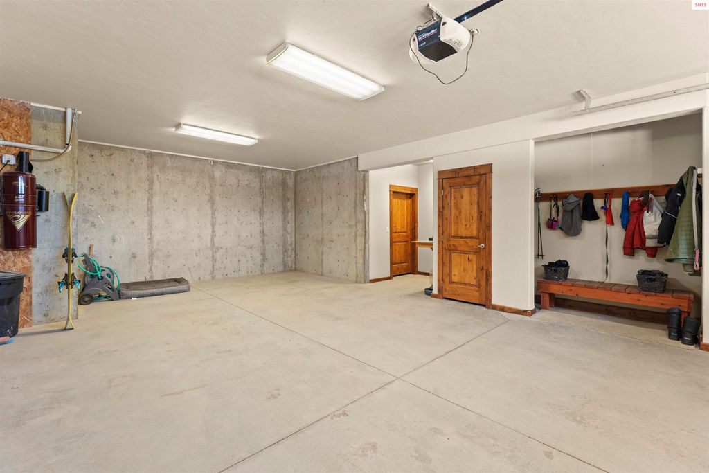 84 Hemlock Lane Unit 401, Sandpoint, ID 83864 photo 32