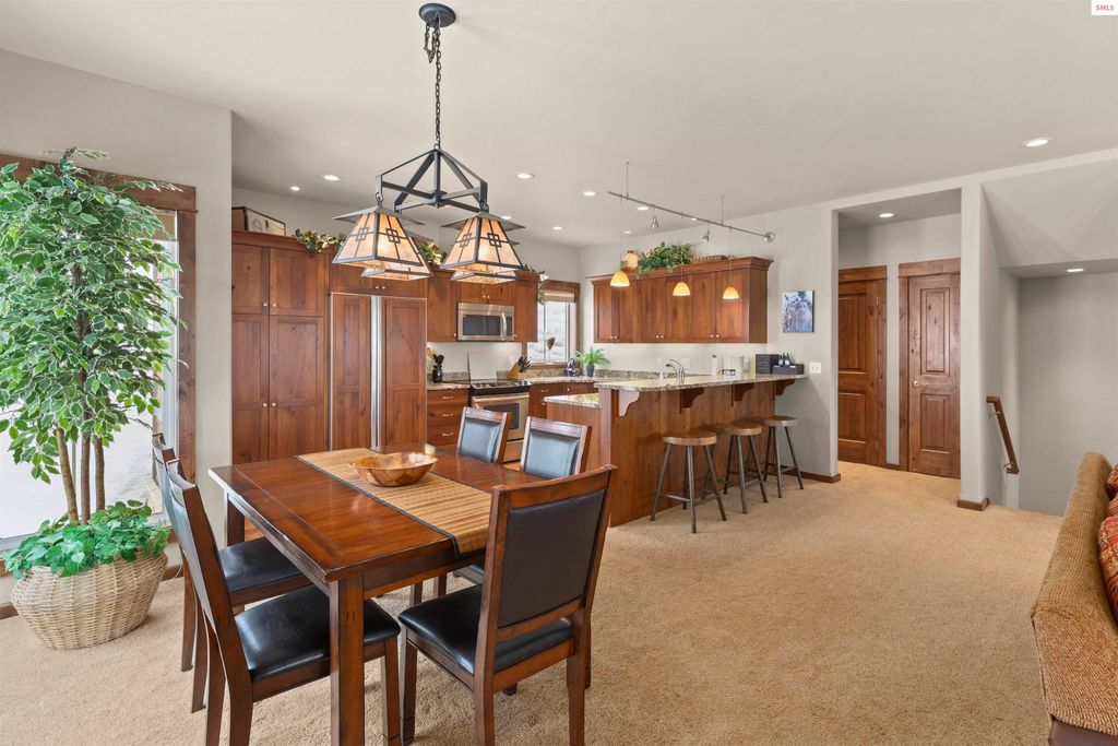 84 Hemlock Lane Unit 401, Sandpoint, ID 83864 photo 9