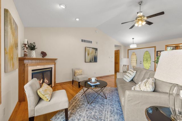 440 Kuntz Drive, Independence, MN 55359