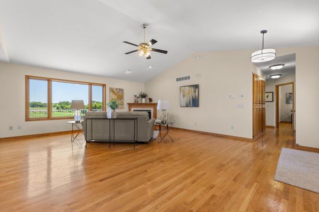 440 Kuntz Drive, Independence, MN 55359