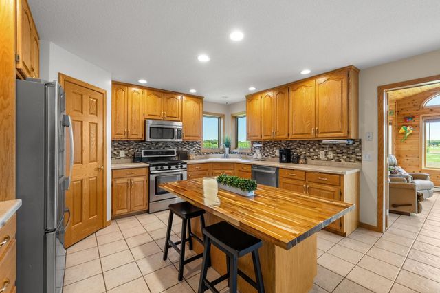 440 Kuntz Drive, Independence, MN 55359