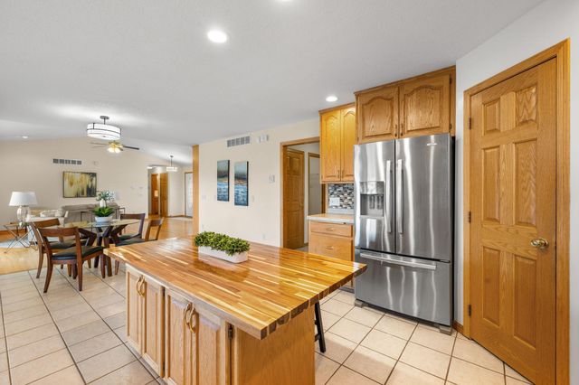 440 Kuntz Drive, Independence, MN 55359
