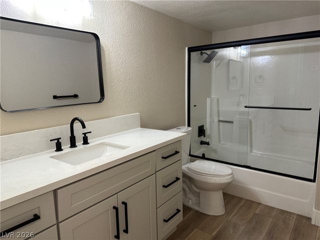 2982 Juniper Hills Boulevard 101, Las Vegas, NV 89142