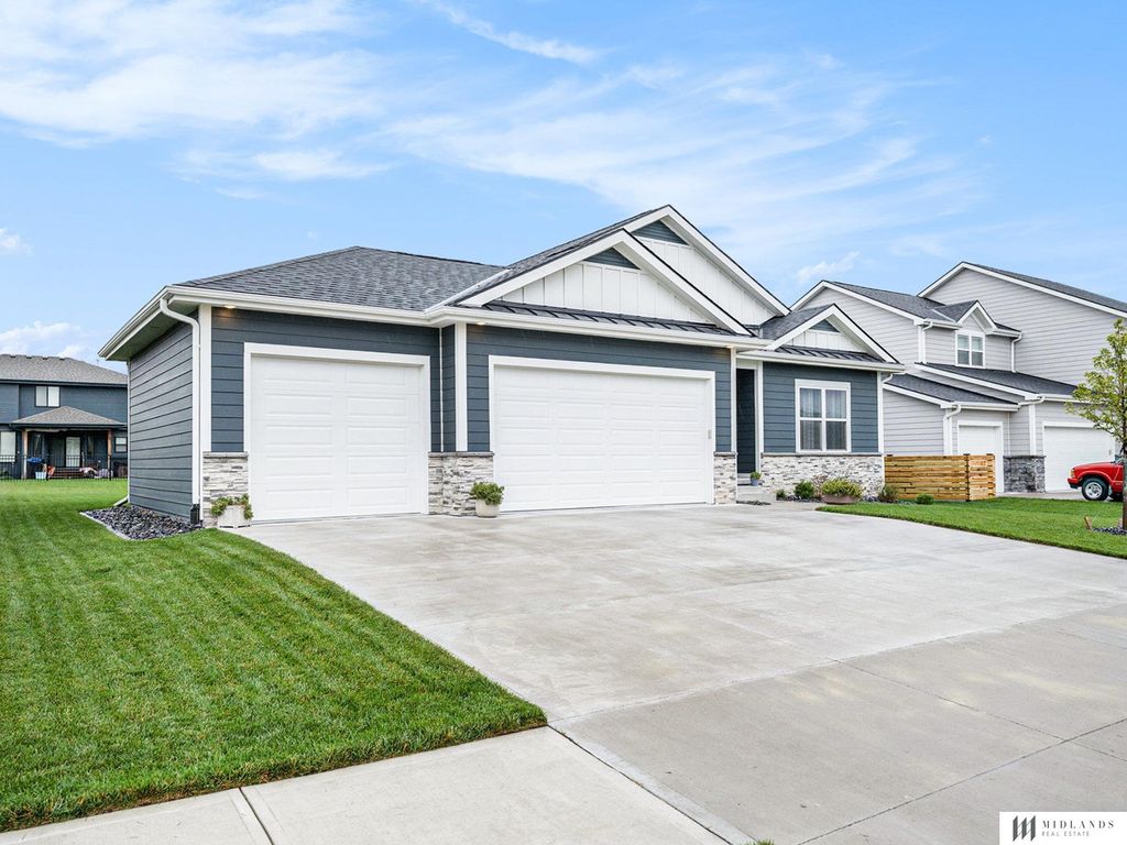 11535 S 191 Street, Gretna, NE 68028