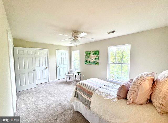 8310 EWING PL, Manassas, VA 20109