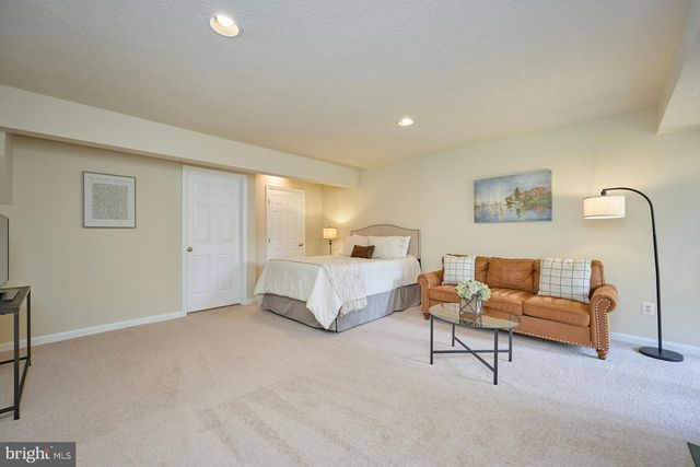 8310 EWING PL, Manassas, VA 20109