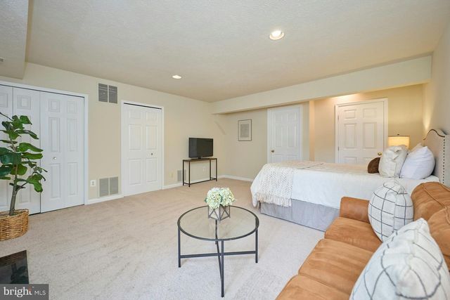 8310 EWING PL, Manassas, VA 20109