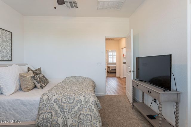 1055 W DIAMONDBACK Drive, Chandler, AZ 85286