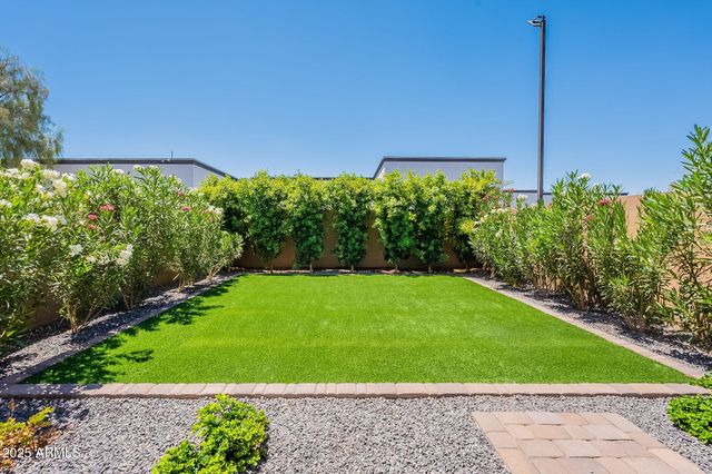 1055 W DIAMONDBACK Drive, Chandler, AZ 85286