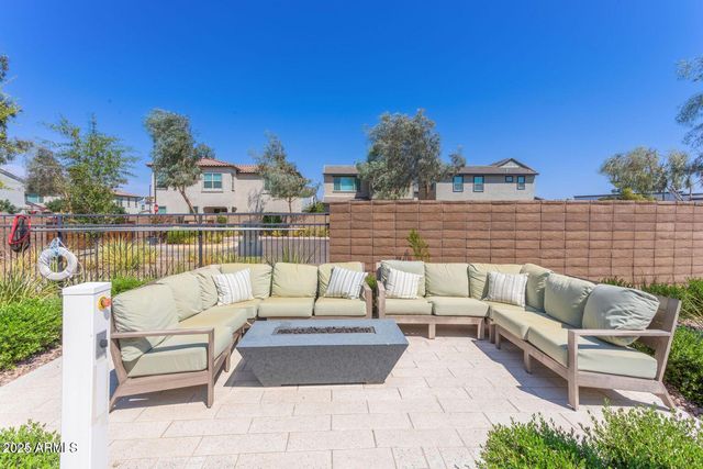 1055 W DIAMONDBACK Drive, Chandler, AZ 85286