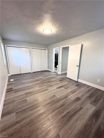 3231 Saxon PL, Virginia Beach, VA 23453