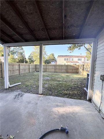 3231 Saxon PL, Virginia Beach, VA 23453