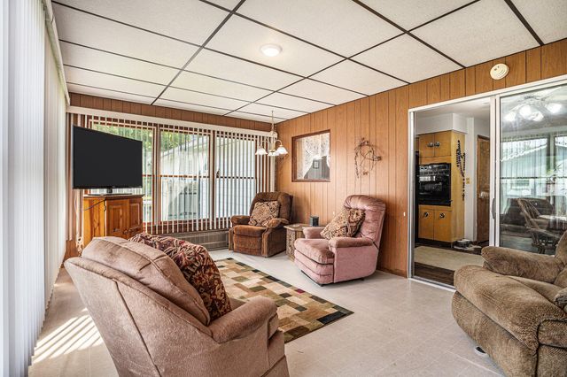 410 Franklin Street, Bronson, MI 49028