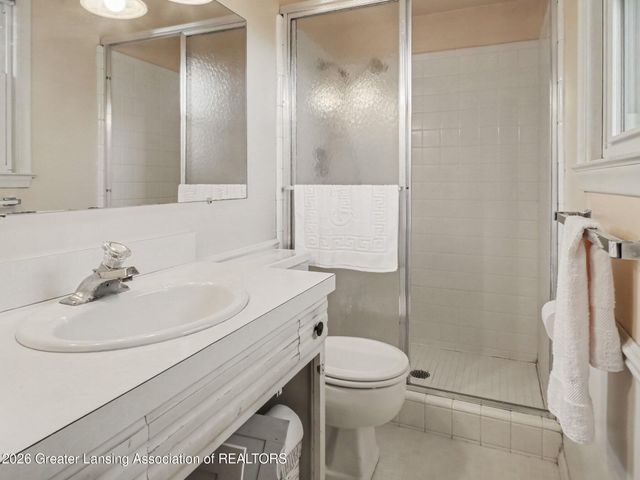 1115 Shelter Lane, Lansing, MI 48912