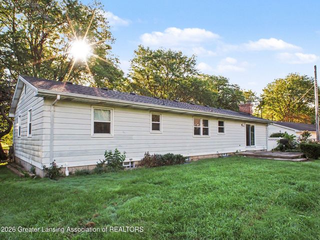 1115 Shelter Lane, Lansing, MI 48912