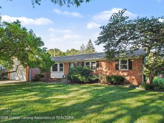 1115 Shelter Lane, Lansing, MI 48912