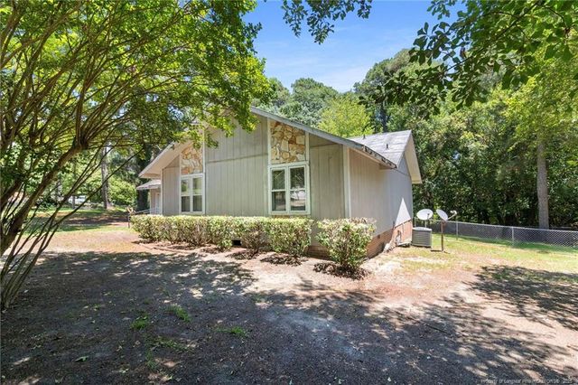5517 Lawnwood Drive, Fayetteville, NC 28304