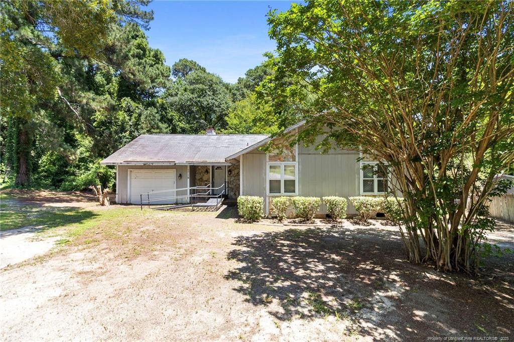 5517 Lawnwood Drive, Fayetteville, NC 28304