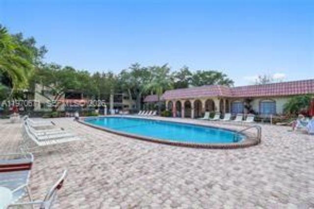 257 S Cypress Rd 403, Pompano Beach, FL 33060