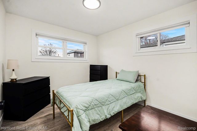 23440 Playview Street, St. Clair Shores, MI 48082