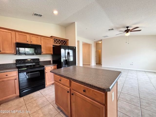 2515 CRESTDALE Court, Middleburg, FL 32068