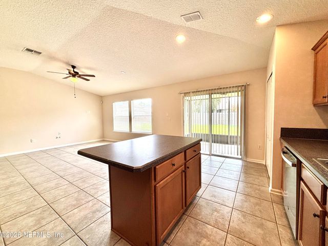 2515 CRESTDALE Court, Middleburg, FL 32068