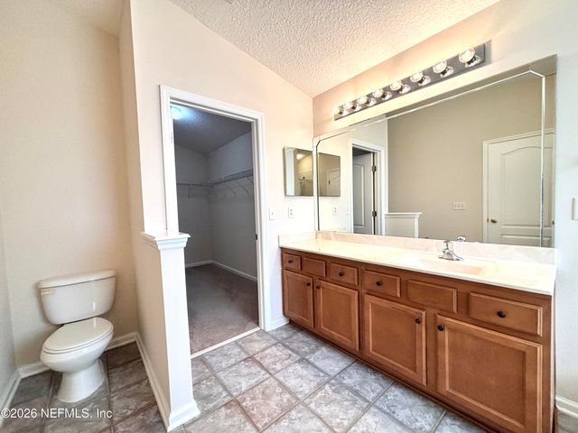 2515 CRESTDALE Court, Middleburg, FL 32068