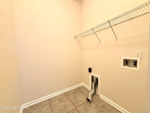 2515 CRESTDALE Court, Middleburg, FL 32068
