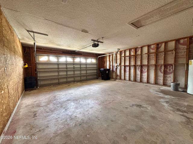 2515 CRESTDALE Court, Middleburg, FL 32068