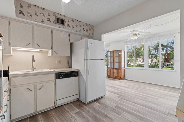 2331 FINLANDIA LANE 43, Clearwater, FL 33763