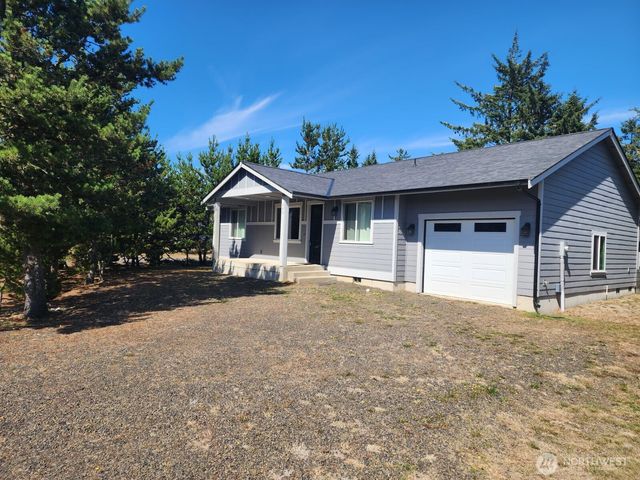 640 Lake Island Avenue SE, Ocean Shores, WA 98569