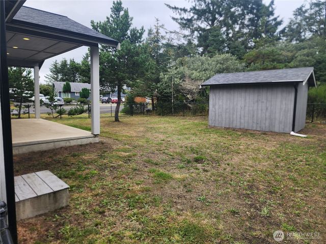 640 Lake Island Avenue SE, Ocean Shores, WA 98569