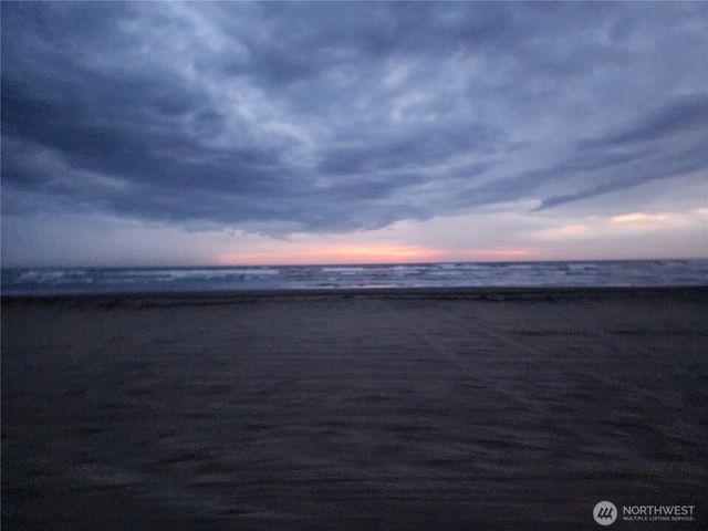 640 Lake Island Avenue SE, Ocean Shores, WA 98569