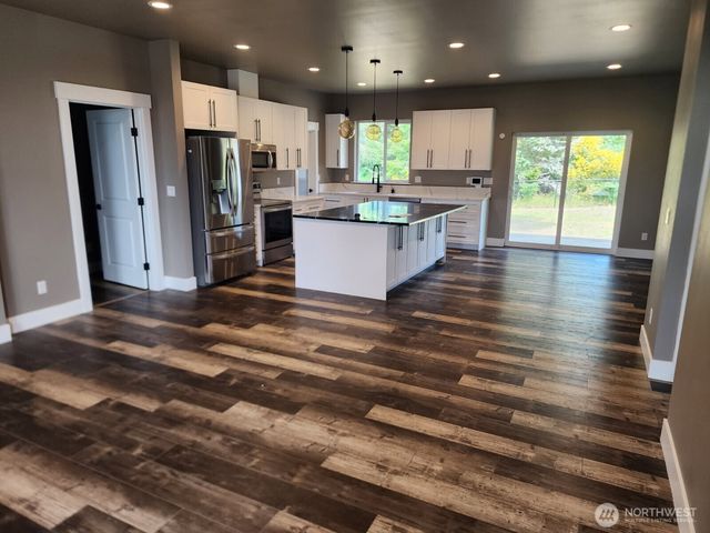 640 Lake Island Avenue SE, Ocean Shores, WA 98569