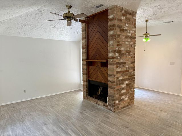 8342 Silvan Wind Lane, Houston, TX 77040