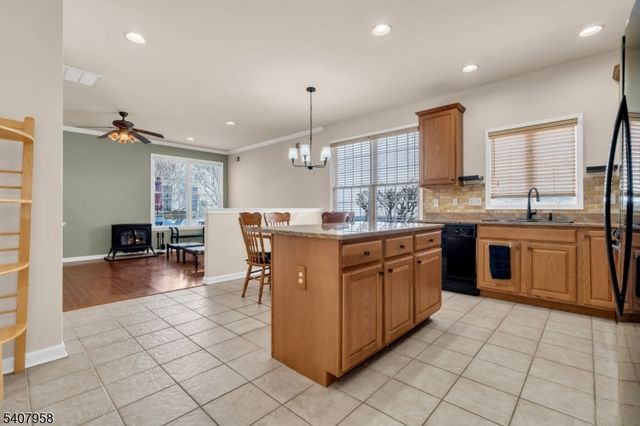 6 Bayard Rd, Franklin Twp., NJ 08873