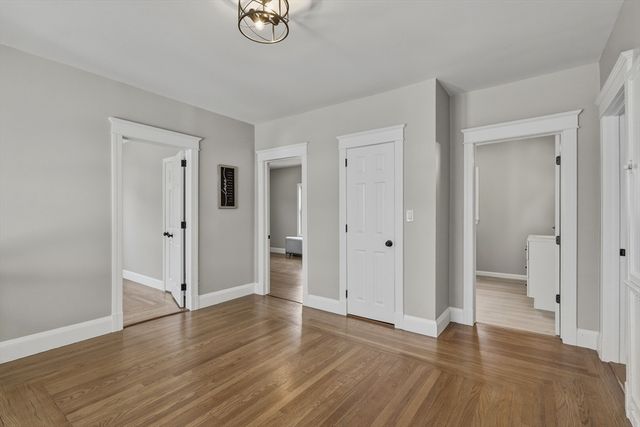 61 W Glen St, Holyoke, MA 01040