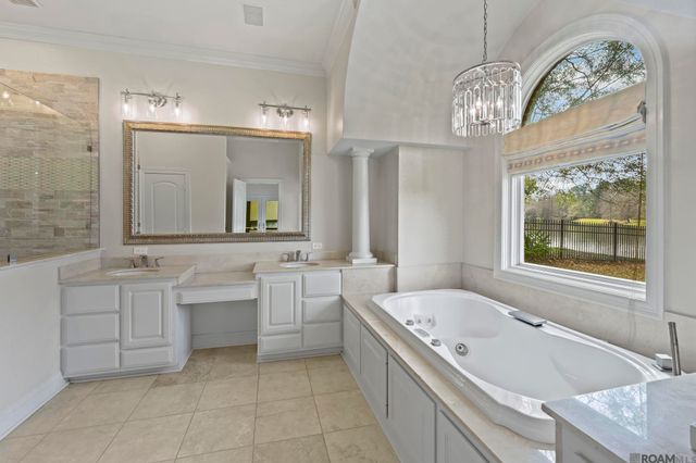 3234 Silver Sand Dr, Baton Rouge, LA 70816