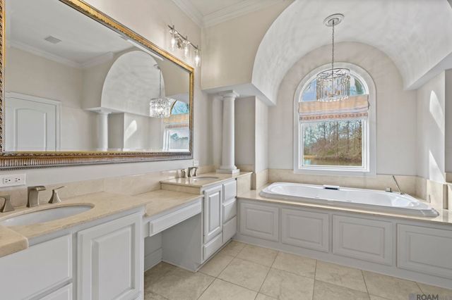 3234 Silver Sand Dr, Baton Rouge, LA 70816