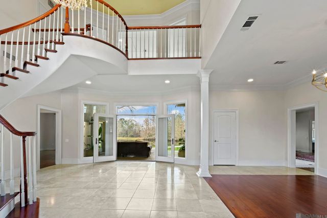 3234 Silver Sand Dr, Baton Rouge, LA 70816