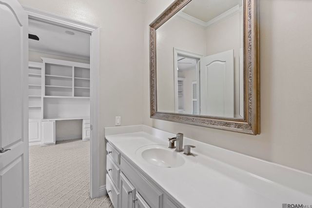 3234 Silver Sand Dr, Baton Rouge, LA 70816