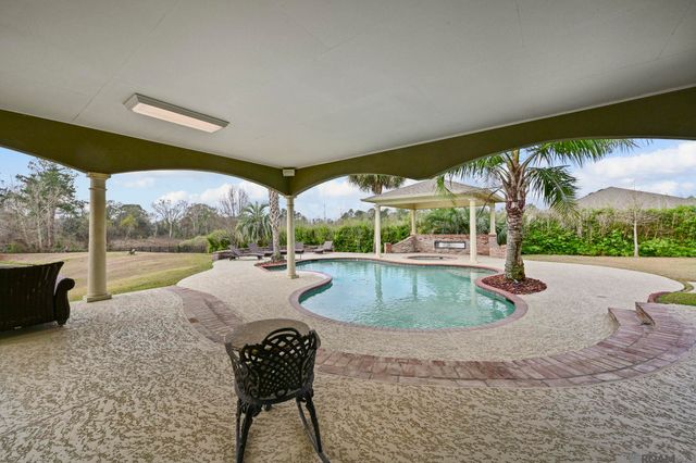 3234 Silver Sand Dr, Baton Rouge, LA 70816