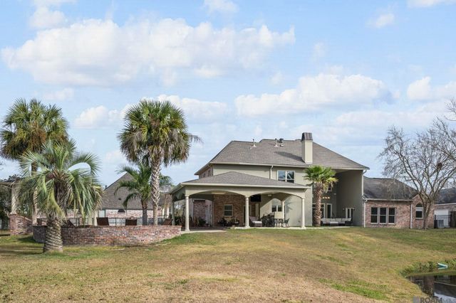 3234 Silver Sand Dr, Baton Rouge, LA 70816