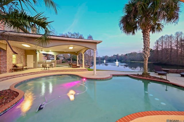 3234 Silver Sand Dr, Baton Rouge, LA 70816