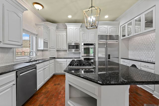 3234 Silver Sand Dr, Baton Rouge, LA 70816